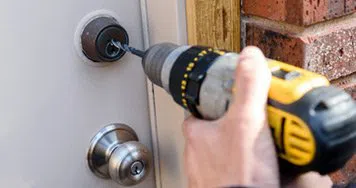Security Locksmith Services Fort Worth, TX 817-357-4973 - 13-Key-Broke-In-Lock